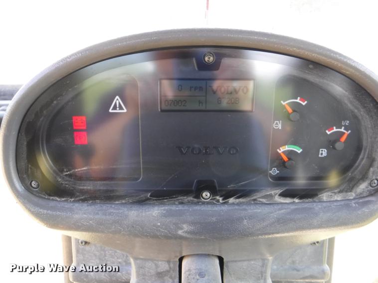 image for item J5681 2005 Volvo G720B motor grader