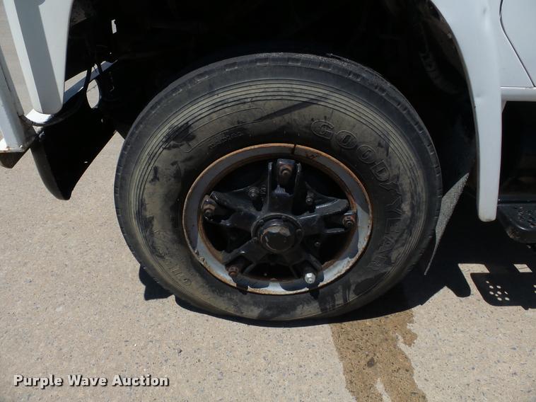 image for item K3265 1986 International 1754 bucket truck