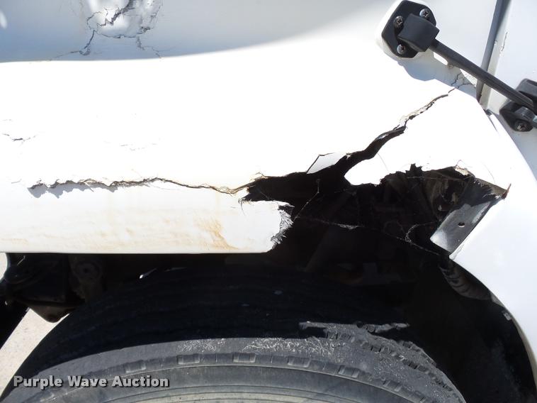 image for item K3265 1986 International 1754 bucket truck