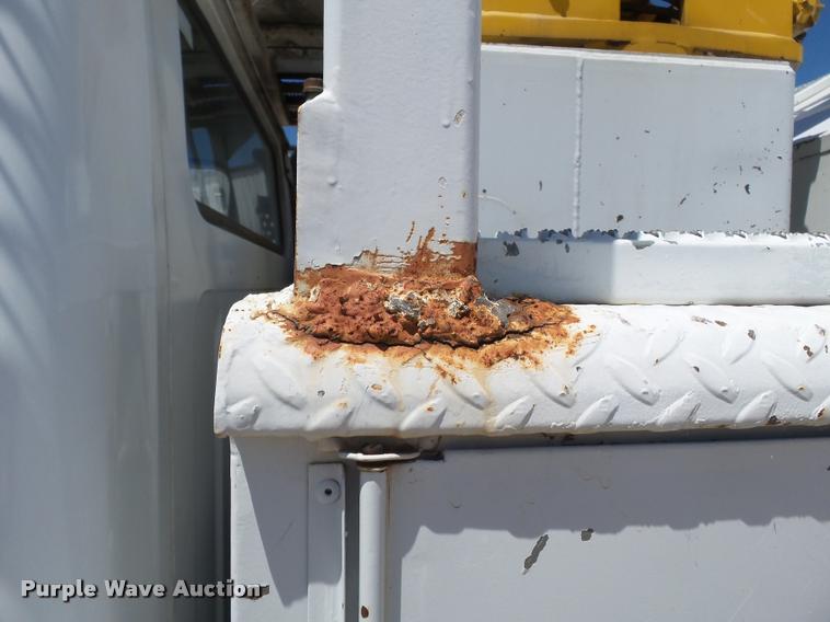 image for item K3265 1986 International 1754 bucket truck