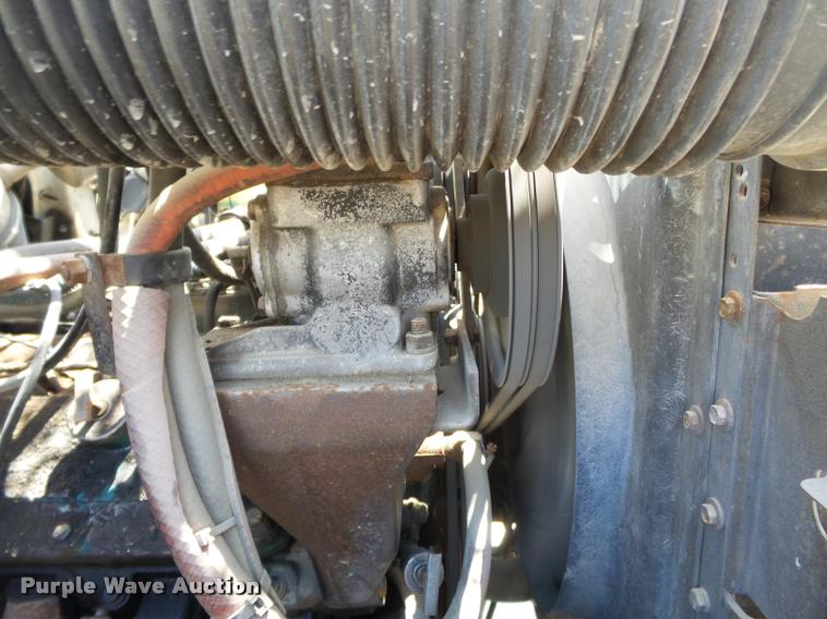 image for item K3265 1986 International 1754 bucket truck