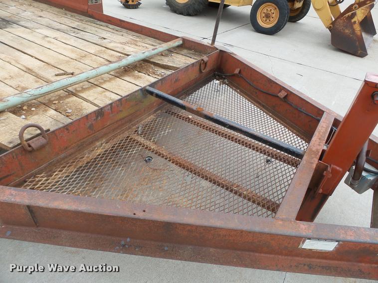 image for item K3267 2000 Belshe T-16 equipment trailer