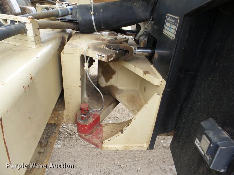 image for item K6469 2005 Ingersoll Rand SD-100F TF single drum roller