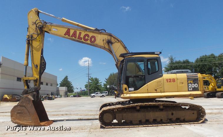 image for item K7567 2005 Komatsu PC200LC-7 excavator