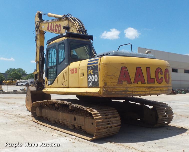image for item K7567 2005 Komatsu PC200LC-7 excavator