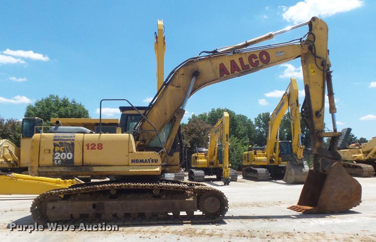 image for item K7567 2005 Komatsu PC200LC-7 excavator