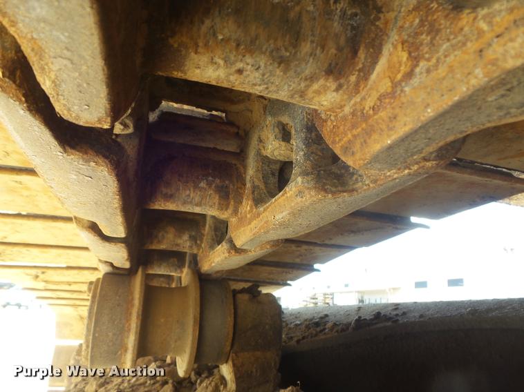 image for item K7567 2005 Komatsu PC200LC-7 excavator