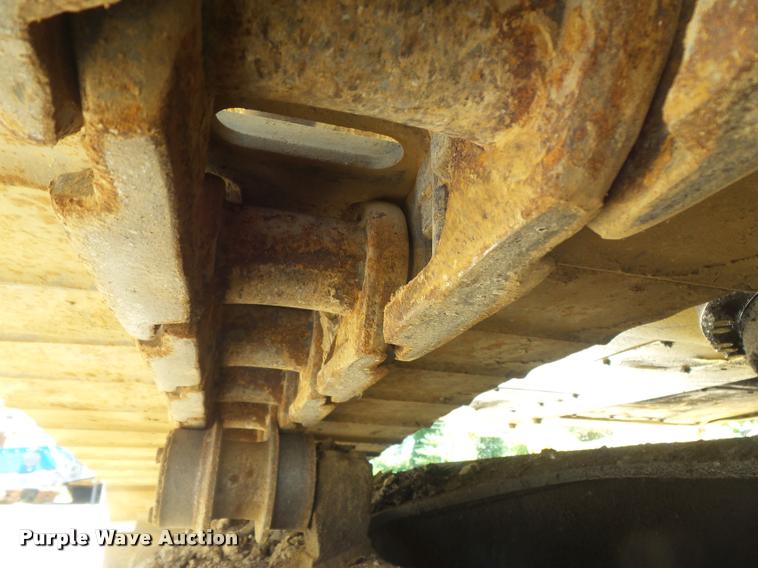 image for item K7567 2005 Komatsu PC200LC-7 excavator