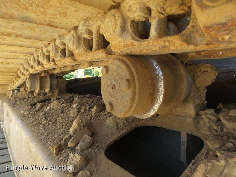 image for item K7567 2005 Komatsu PC200LC-7 excavator