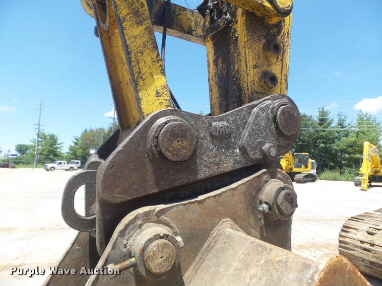 image for item K7567 2005 Komatsu PC200LC-7 excavator