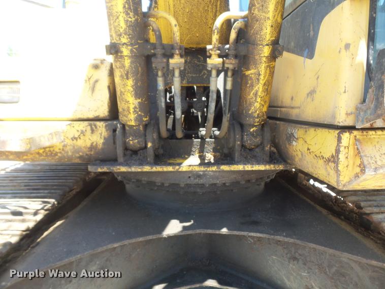 image for item K7567 2005 Komatsu PC200LC-7 excavator