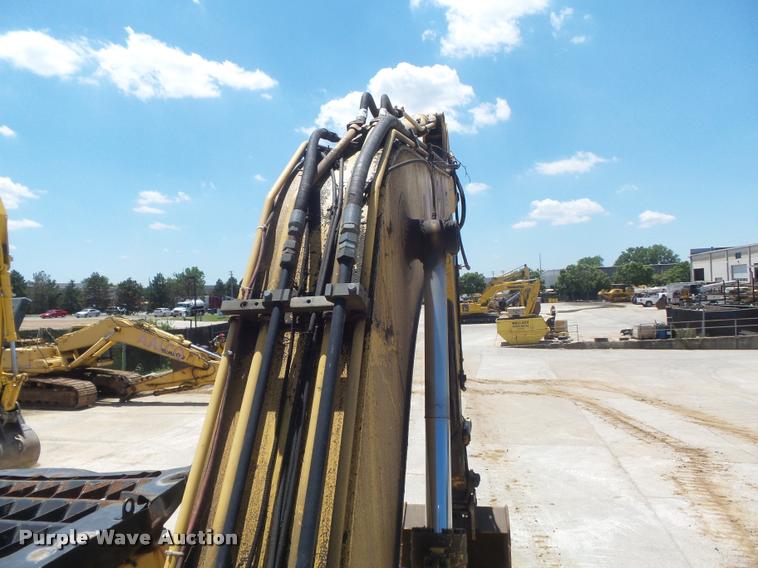 image for item K7567 2005 Komatsu PC200LC-7 excavator