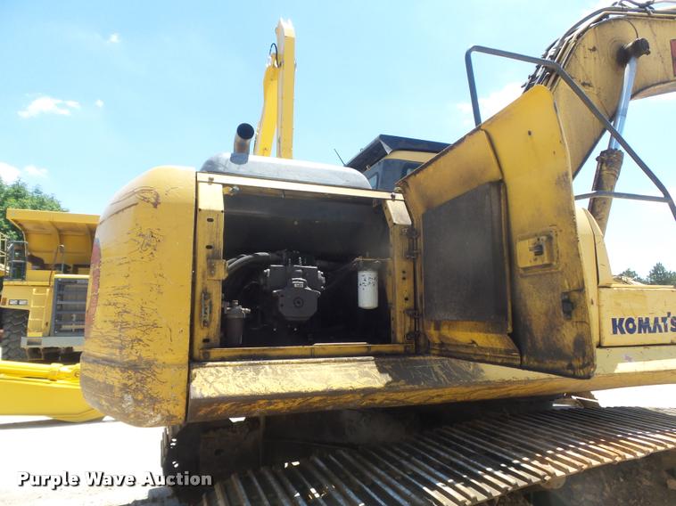 image for item K7567 2005 Komatsu PC200LC-7 excavator
