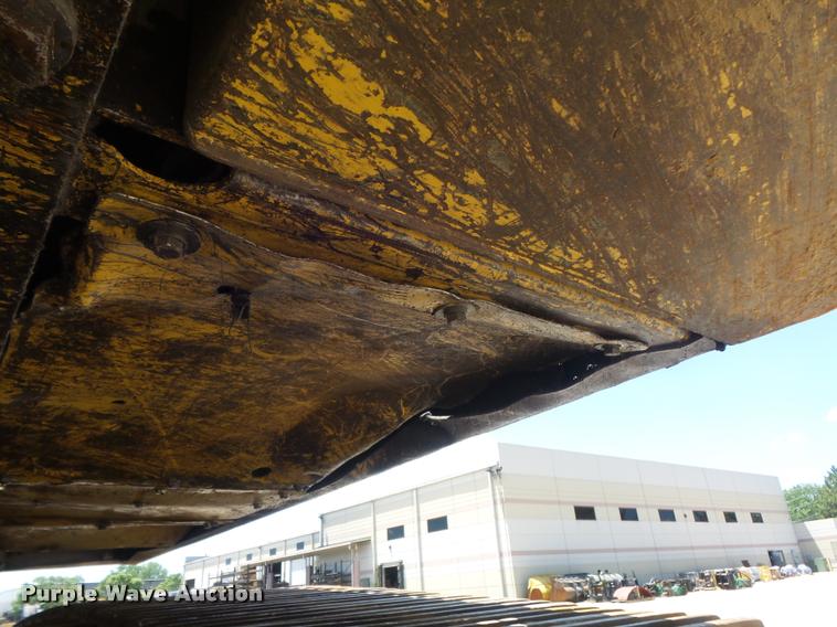 image for item K7567 2005 Komatsu PC200LC-7 excavator