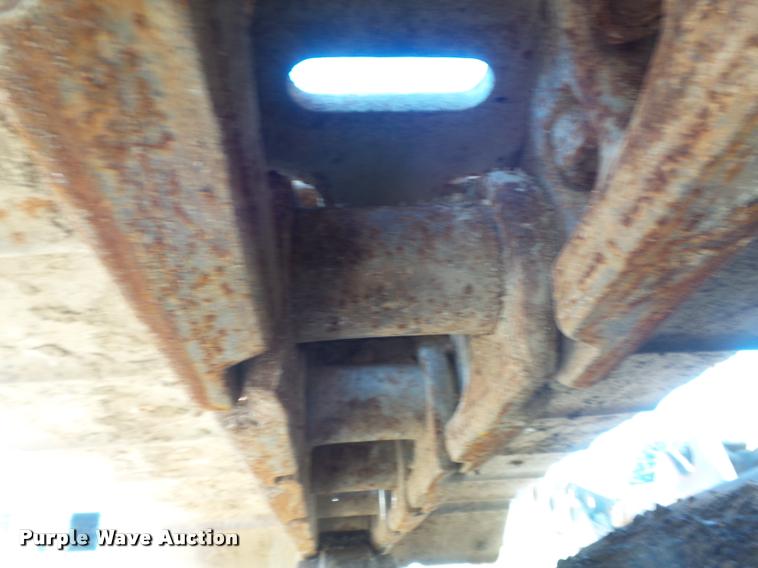 image for item K7568 1997 Komatsu PC400LC-6 excavator