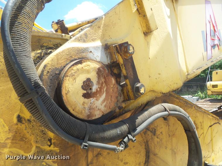 image for item K7568 1997 Komatsu PC400LC-6 excavator