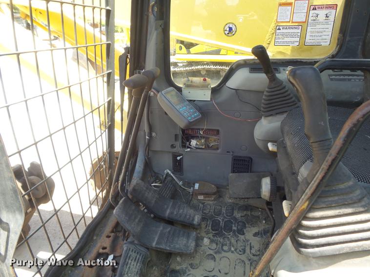 image for item K7568 1997 Komatsu PC400LC-6 excavator
