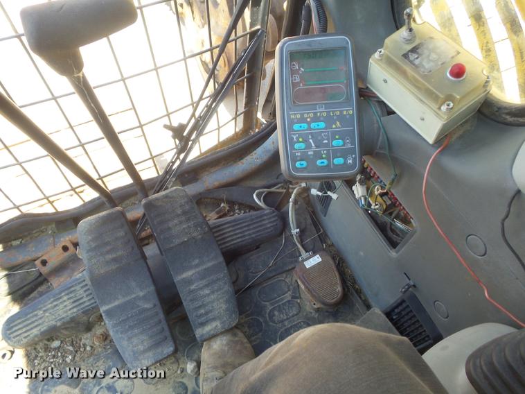 image for item K7568 1997 Komatsu PC400LC-6 excavator