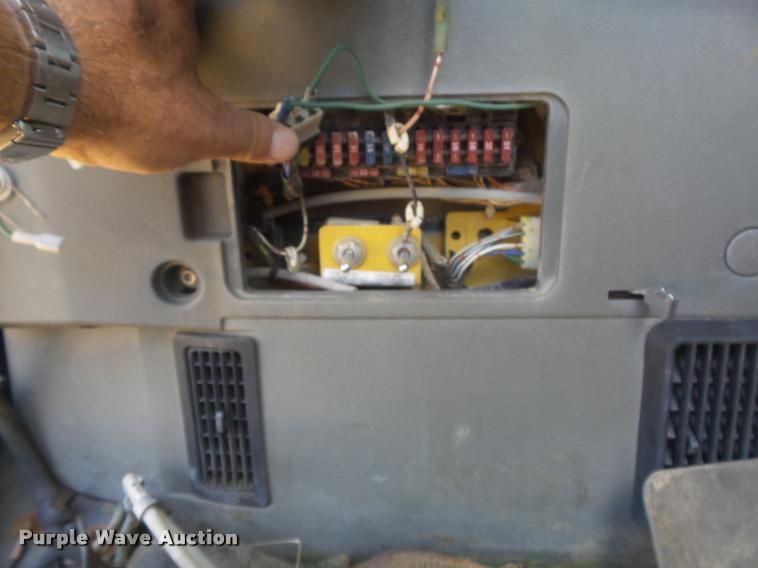 image for item K7568 1997 Komatsu PC400LC-6 excavator