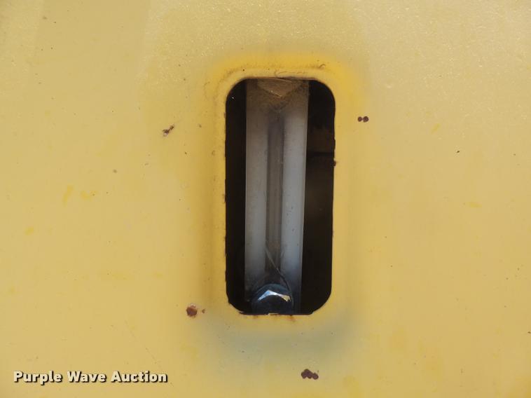 image for item K7568 1997 Komatsu PC400LC-6 excavator