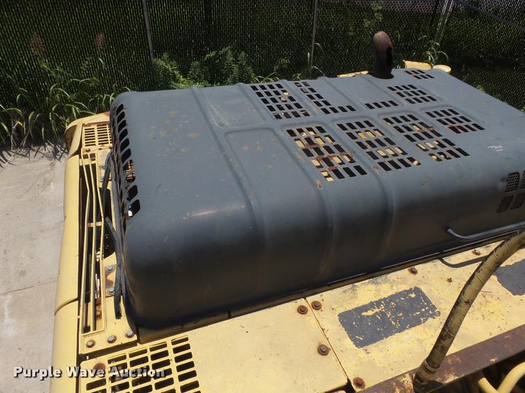 image for item K7568 1997 Komatsu PC400LC-6 excavator