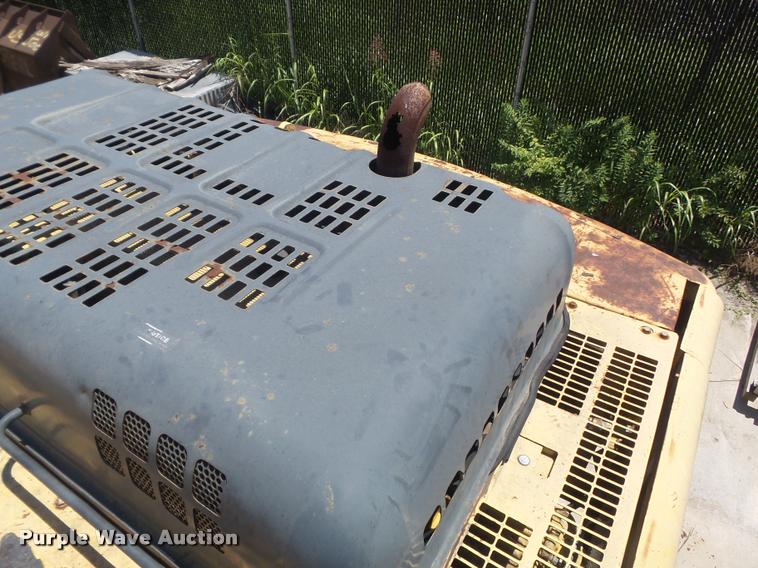 image for item K7568 1997 Komatsu PC400LC-6 excavator