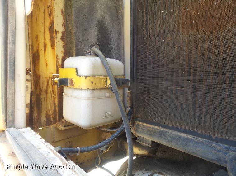 image for item K7568 1997 Komatsu PC400LC-6 excavator