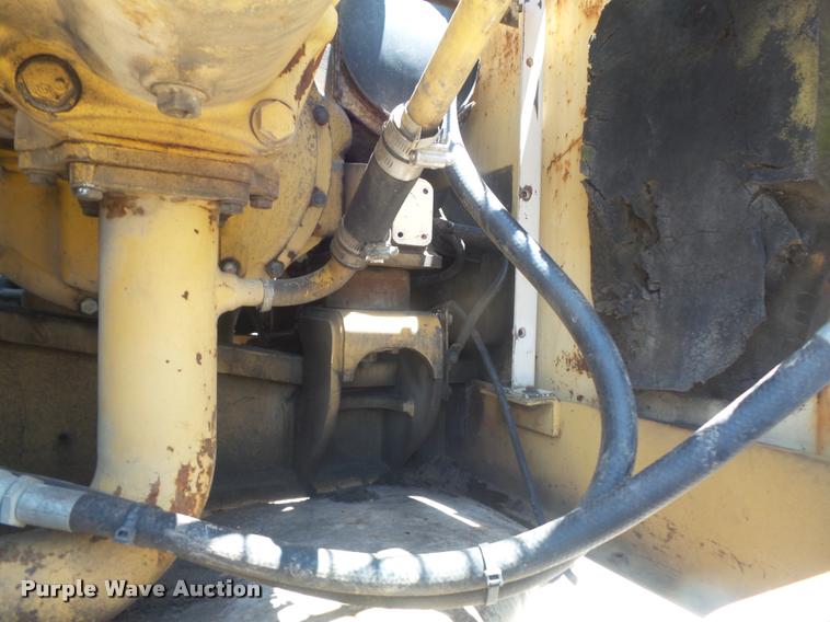 image for item K7568 1997 Komatsu PC400LC-6 excavator