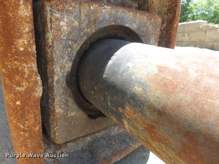 image for item K7568 1997 Komatsu PC400LC-6 excavator