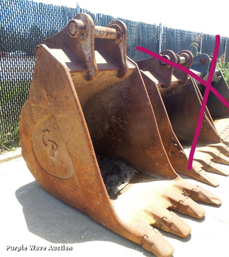 image for item K7568 1997 Komatsu PC400LC-6 excavator