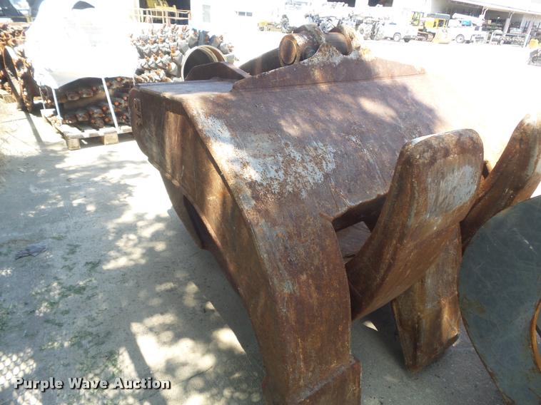 image for item K7568 1997 Komatsu PC400LC-6 excavator