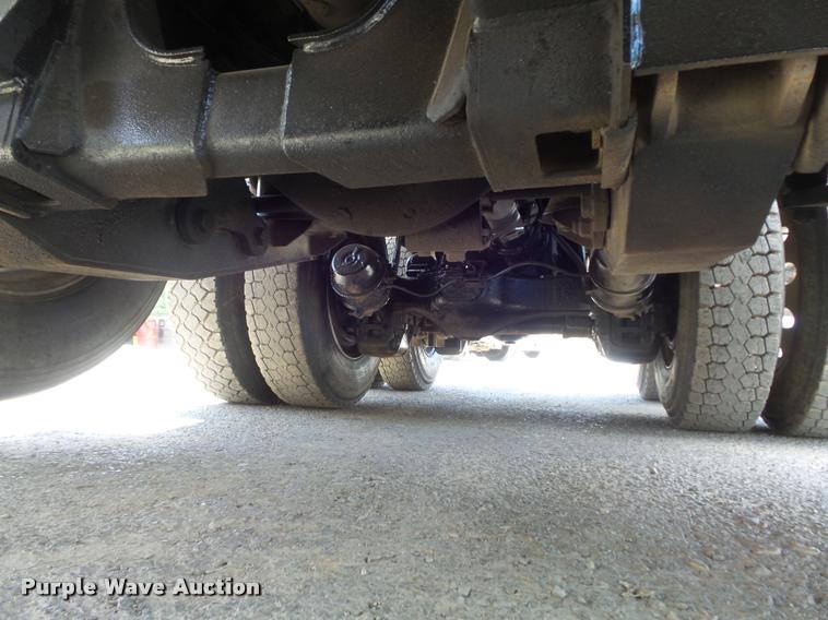 image for item K7608 2000 Mack RB688S dump truck