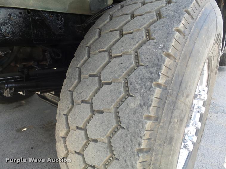 image for item K7608 2000 Mack RB688S dump truck