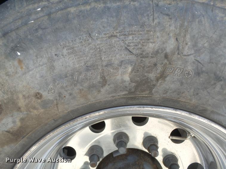 image for item K7608 2000 Mack RB688S dump truck