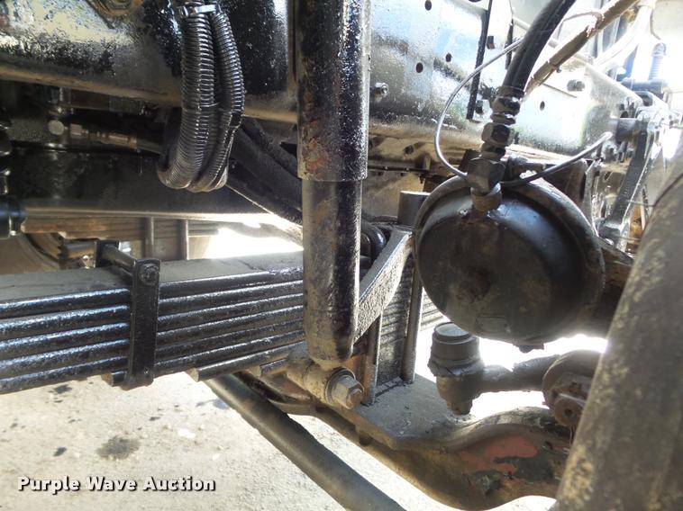 image for item K7608 2000 Mack RB688S dump truck