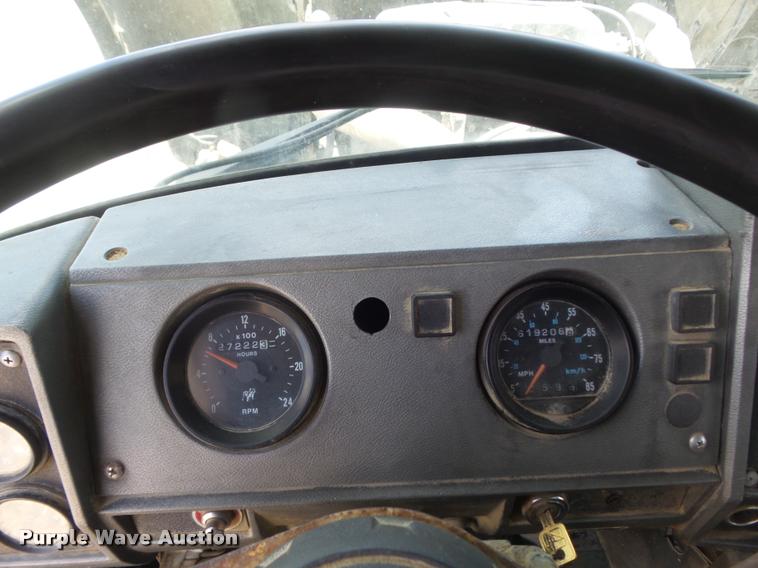 image for item K7608 2000 Mack RB688S dump truck