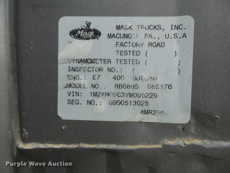 image for item K7608 2000 Mack RB688S dump truck