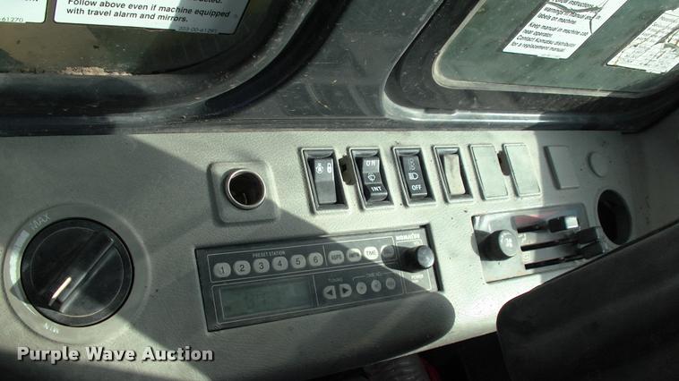 image for item L1963 2001 Komatsu PC150LC-6K excavator