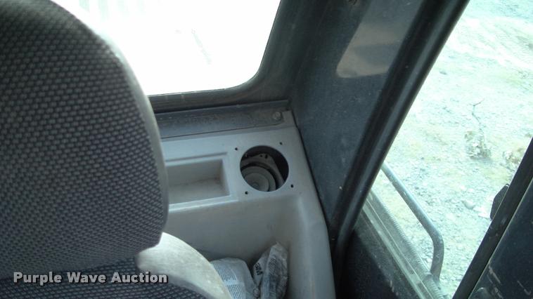 image for item L1963 2001 Komatsu PC150LC-6K excavator