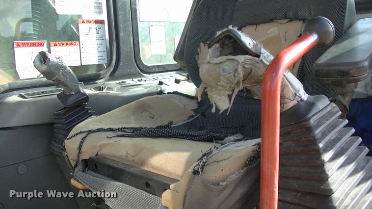 image for item L1963 2001 Komatsu PC150LC-6K excavator