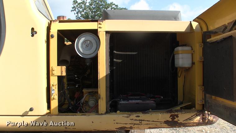 image for item L1963 2001 Komatsu PC150LC-6K excavator