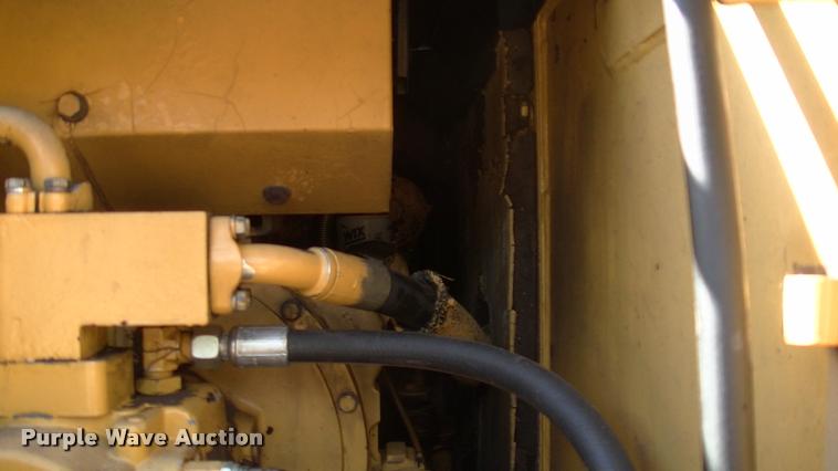 image for item L1963 2001 Komatsu PC150LC-6K excavator