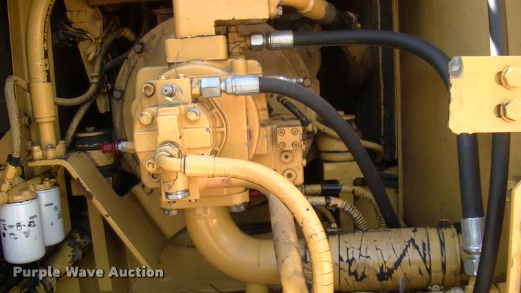 image for item L1963 2001 Komatsu PC150LC-6K excavator