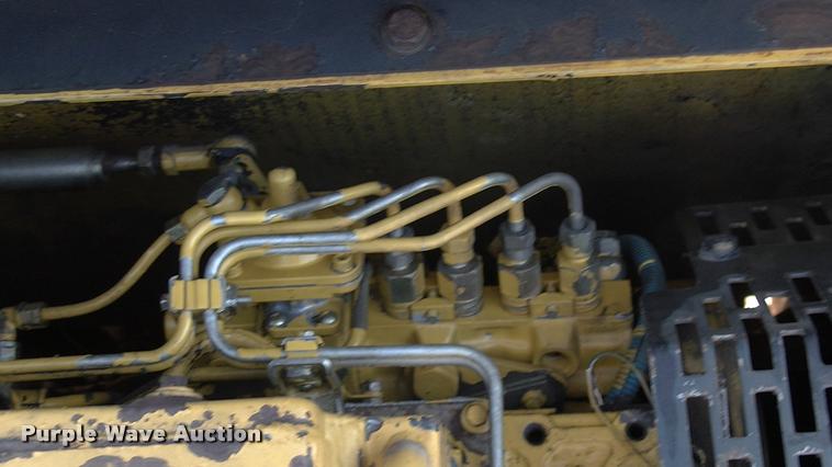 image for item L1963 2001 Komatsu PC150LC-6K excavator