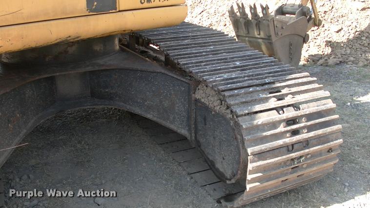 image for item L1963 2001 Komatsu PC150LC-6K excavator
