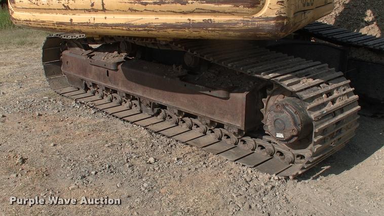 image for item L1963 2001 Komatsu PC150LC-6K excavator