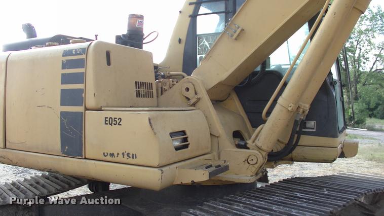 image for item L1963 2001 Komatsu PC150LC-6K excavator