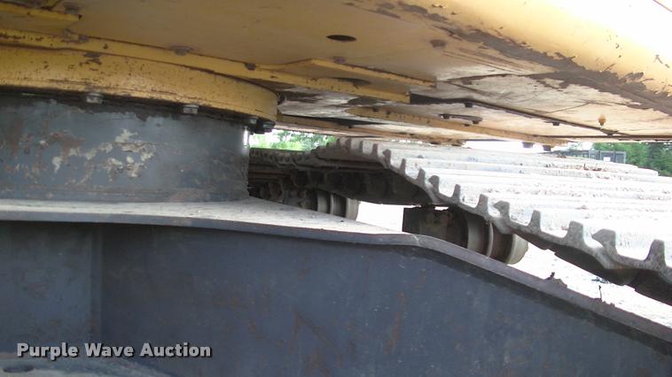 image for item L1963 2001 Komatsu PC150LC-6K excavator