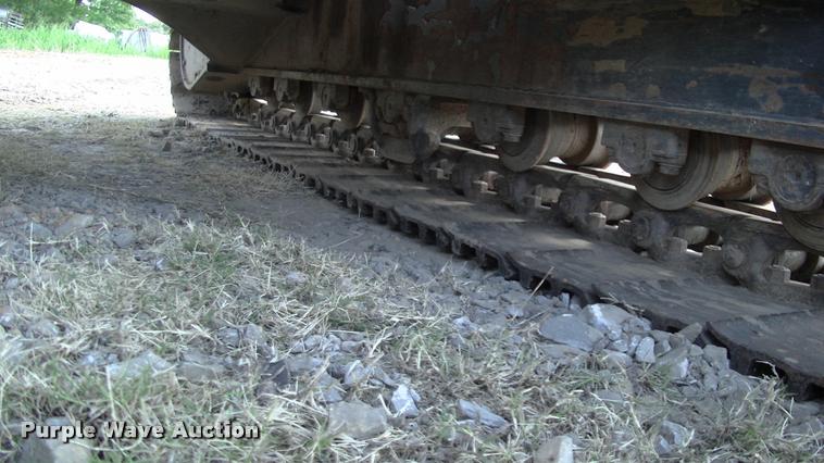 image for item L1963 2001 Komatsu PC150LC-6K excavator