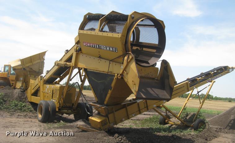 image for item L2327 2008 Screen Machine top soil screen plant